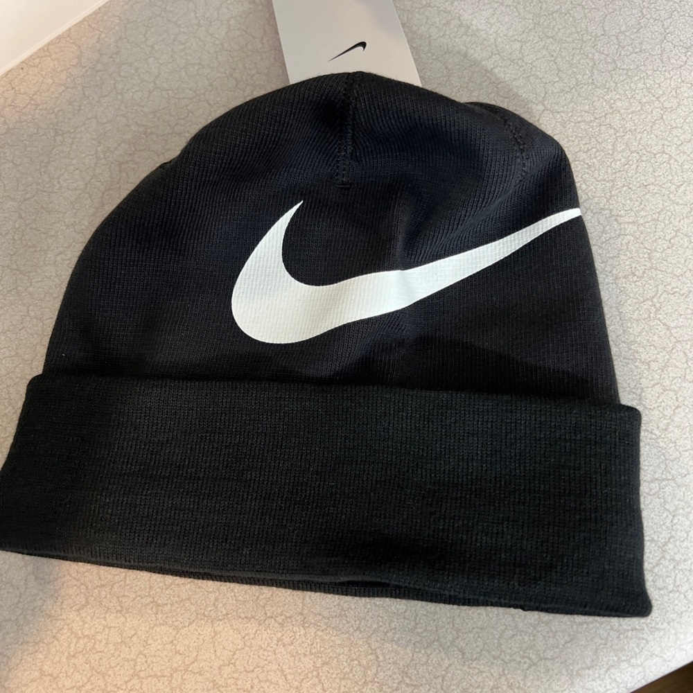 Adult unisex nike dri fit beanie hat (AV9751 010)